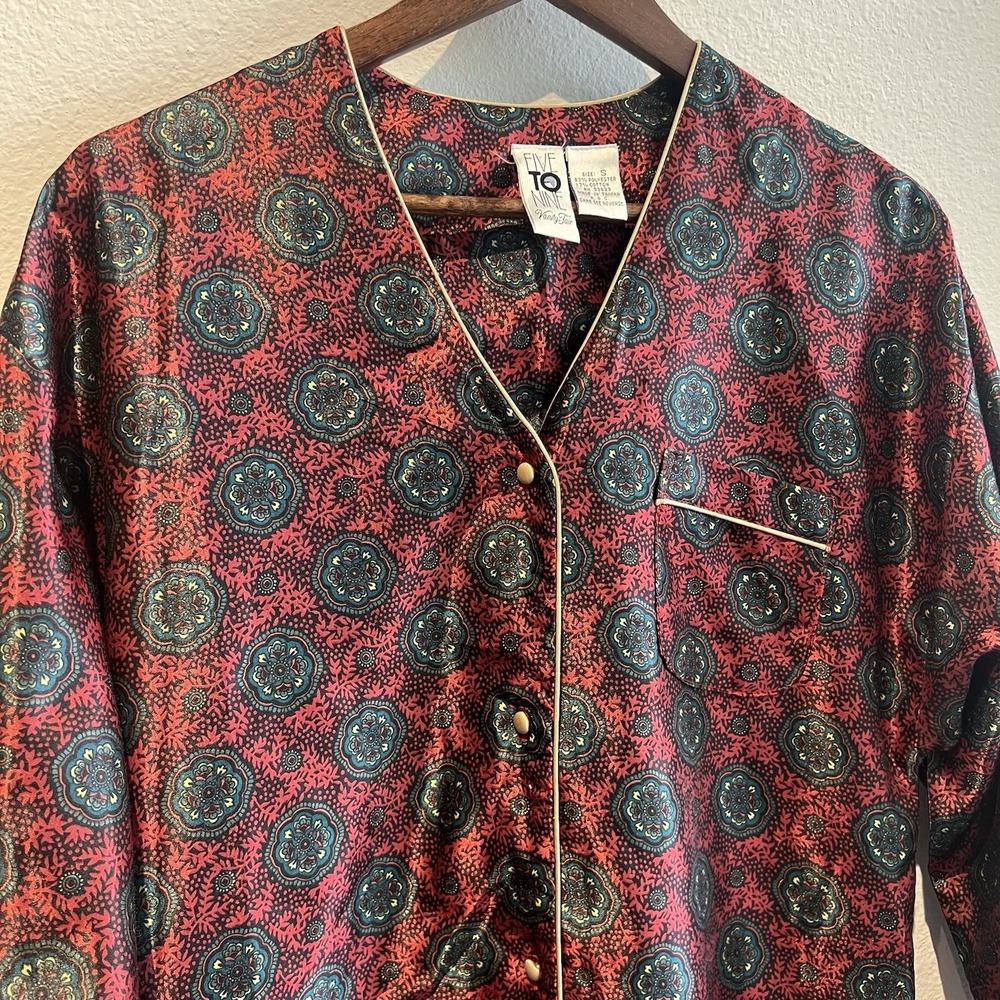 Vtg Vanity Fair Slip Top Button Front Satin Sleep Shirt 3/4 Sleeve SM Oriental - Picture 2 of 7